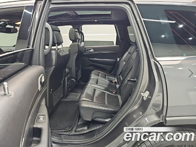 Jeep Grand Cherokee 3.6 Limited WK2 2018 — фото 16