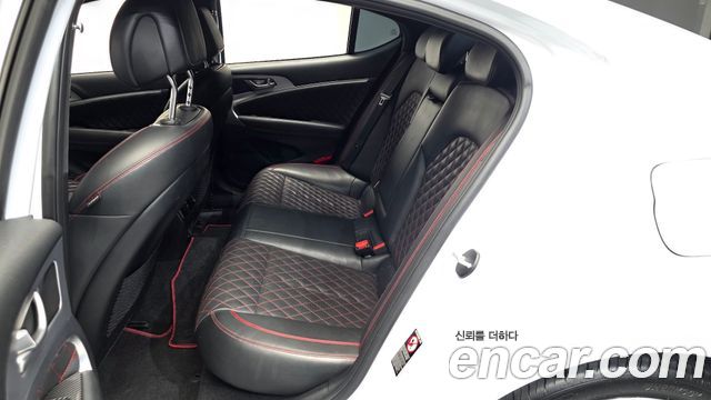 Genesis G70 2.0T Sport Package 2018 — фото 11