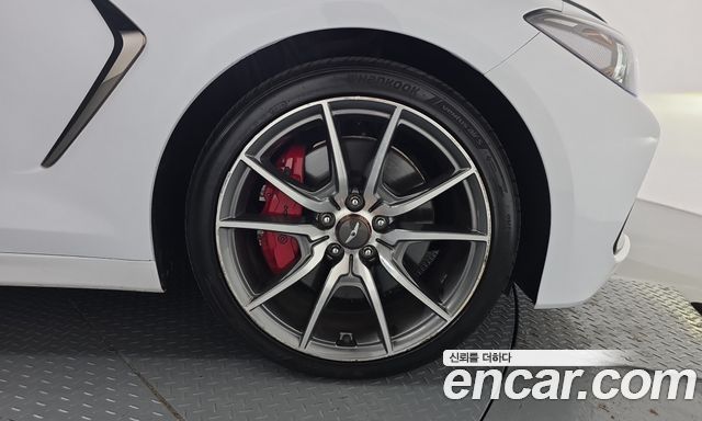 Genesis G70 2.0T Sport Package 2018 — фото 21