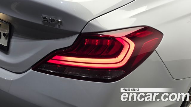 Genesis G70 2.0T Sport Package 2018 — фото 23
