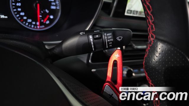 Genesis G70 2.0T Sport Package 2018 — фото 27