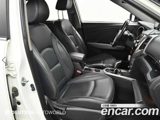 KG Mobility (SsangYong) Tivoli Diesel VX 2WD 2016 — фото 10