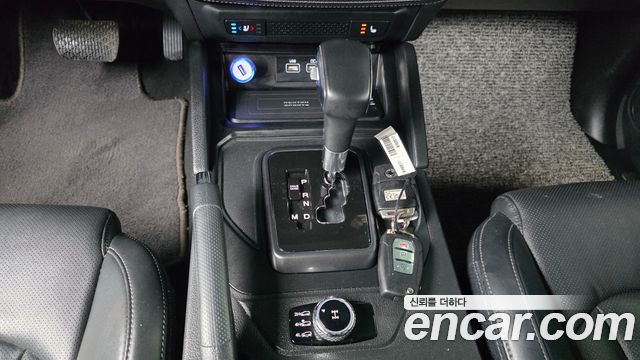 KG Mobility (SsangYong) Rexton Sports Khan Diesel 2.2 4WD Prestige 2023 — фото 9