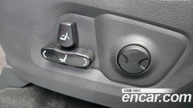 KG Mobility (SsangYong) Rexton Sports Khan Diesel 2.2 4WD Prestige 2023 — фото 34