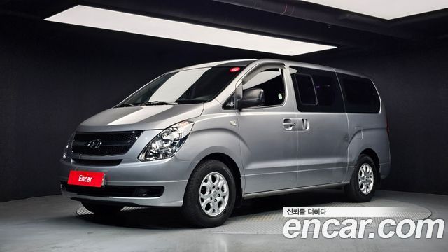 Hyundai Grand Starex 12-Seater Wagon CVX Deluxe