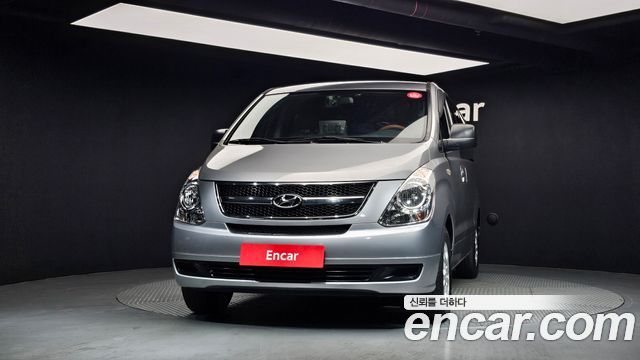 Hyundai Grand Starex 12-Seater Wagon CVX Deluxe 2012 — фото 3