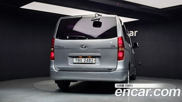 Hyundai Grand Starex 12-Seater Wagon CVX Deluxe 2012 — фото 4