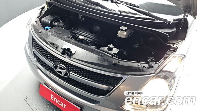 Hyundai Grand Starex 12-Seater Wagon CVX Deluxe 2012 — фото 6
