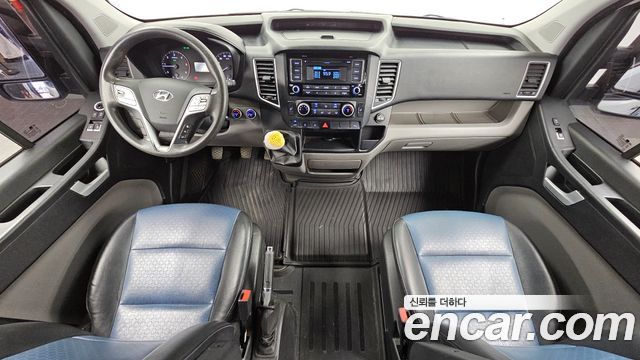 Hyundai Solati 15-seater deluxe 2015 — фото 7