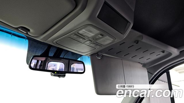 Hyundai Solati 15-seater deluxe 2015 — фото 21