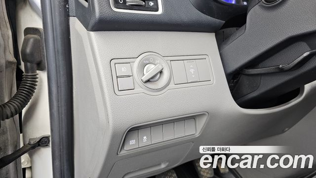 Hyundai Solati 15-seater deluxe 2015 — фото 23