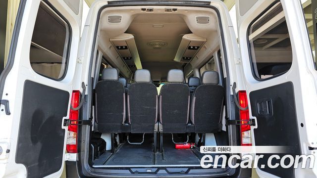 Hyundai Solati 15-seater deluxe 2015 — фото 24