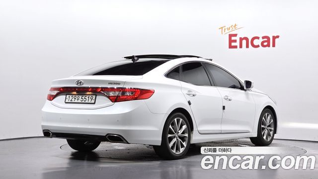 Hyundai Grandeur (HG) HG240 Modern 2015 — фото 2