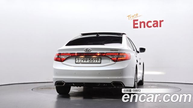 Hyundai Grandeur (HG) HG240 Modern 2015 — фото 4