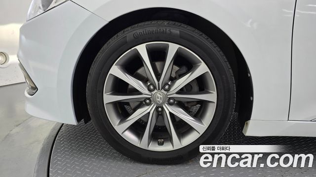 Hyundai Grandeur (HG) HG240 Modern 2015 — фото 5