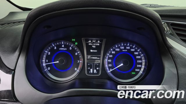 Hyundai Grandeur (HG) HG240 Modern 2015 — фото 8