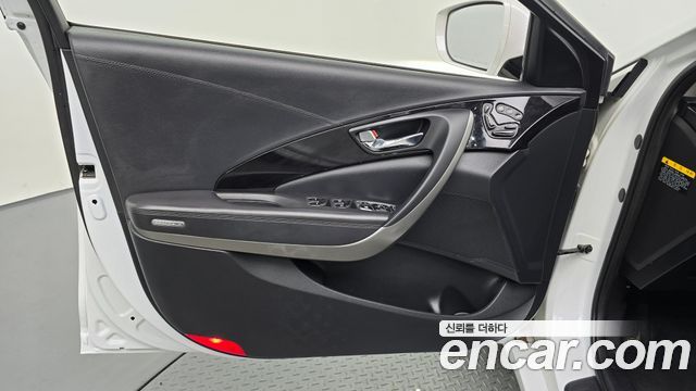 Hyundai Grandeur (HG) HG240 Modern 2015 — фото 18