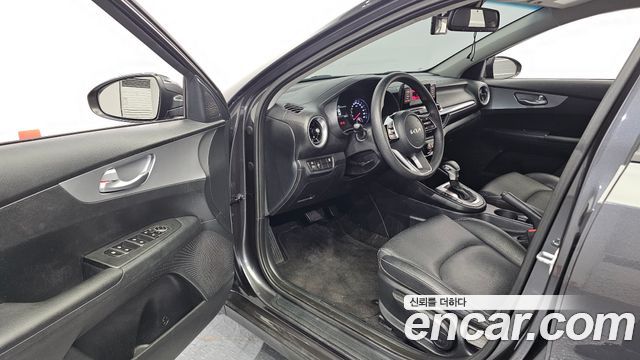 Kia K3 (II) 1.6 Trendy 2023 — фото 10
