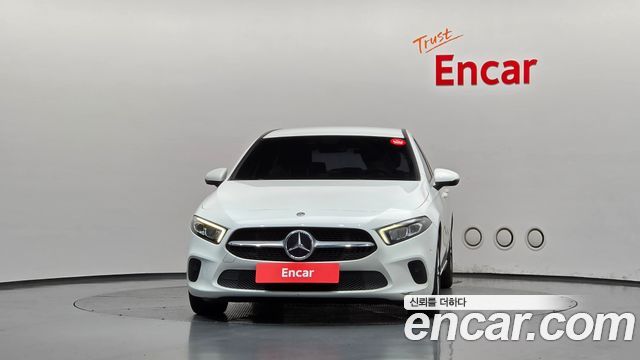Mercedes-Benz A-Class (W177) A220 Hatchback 2019 — фото 3