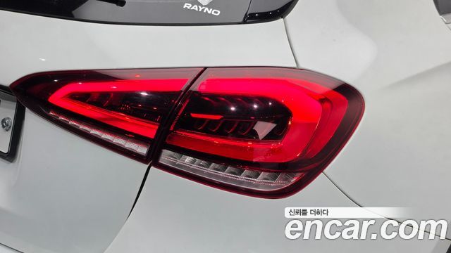 Mercedes-Benz A-Class (W177) A220 Hatchback 2019 — фото 23