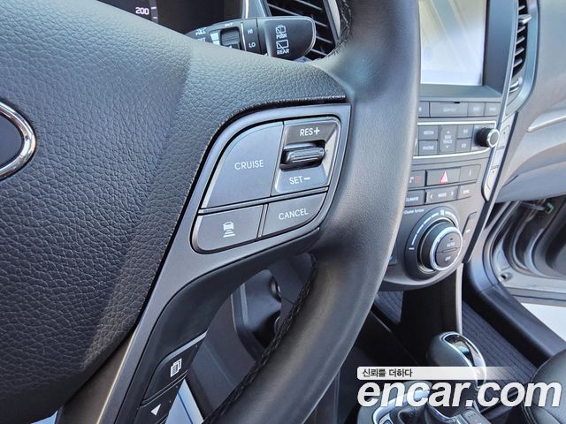Hyundai Santa Fe The Prime Gasoline 2.0 Turbo 2WD Value Plus 2018 — фото 17