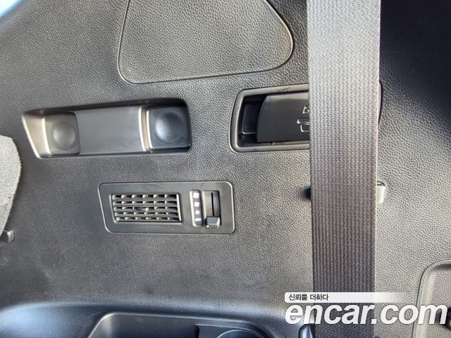 Hyundai Santa Fe The Prime Gasoline 2.0 Turbo 2WD Value Plus 2018 — фото 21