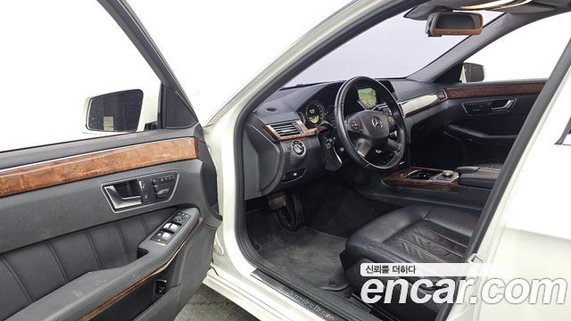 Mercedes-Benz E-Class (W212) E300 Elegance 2012 — фото 10