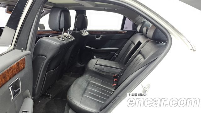 Mercedes-Benz E-Class (W212) E300 Elegance 2012 — фото 11