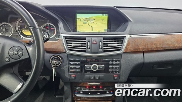 Mercedes-Benz E-Class (W212) E300 Elegance 2012 — фото 17
