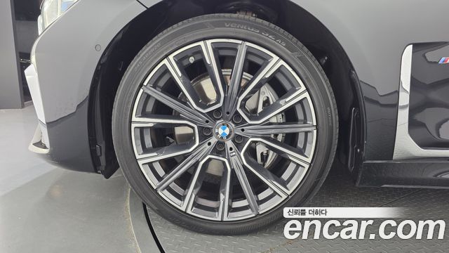 BMW 7 Series (G11) 730Ld xDrive M Sport 2022 — фото 5