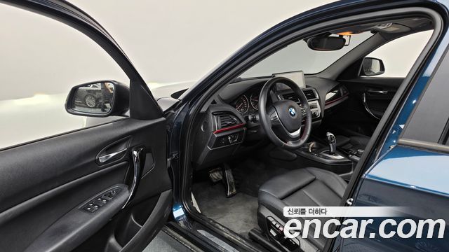 BMW 1 Series (F20) 118d Sport 5Door 2016 — фото 10