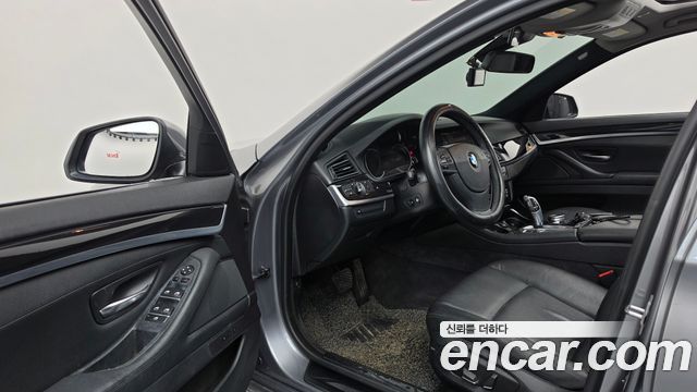 BMW 5 Series (F10) 520d xDrive 2014 — фото 10