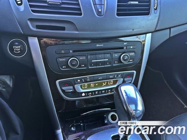 Renault Korea SM5 Platinum LE Standard 2014 — фото 18
