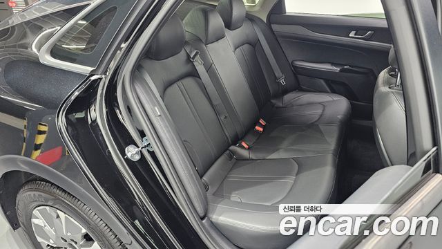 Kia K5 Hybrid (III) Trendy 2022 — фото 15