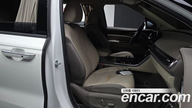 Kia Carnival (IV) Gasoline 9-Seater Hi-Limousine Signature 2023 — фото 12