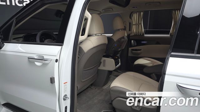 Kia Carnival (IV) Gasoline 9-Seater Hi-Limousine Signature 2023 — фото 26