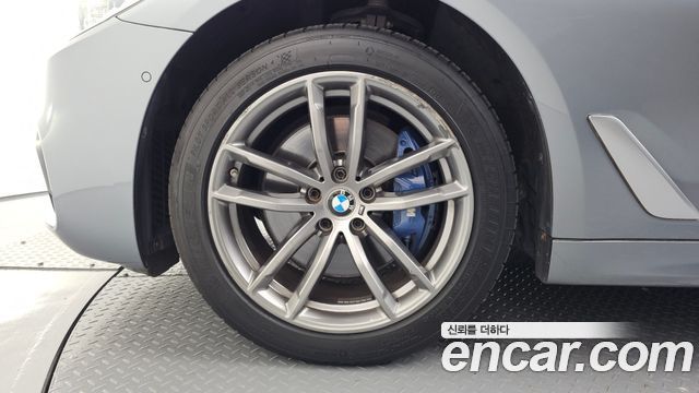 BMW 5 Series (G30) 530i xDrive M Sport Package 2018 — фото 5