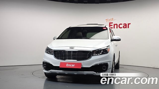 Kia Carnival 9-seater Noblesse 2015 — фото 3