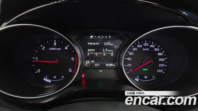 Kia Carnival 9-seater Noblesse 2015 — фото 8