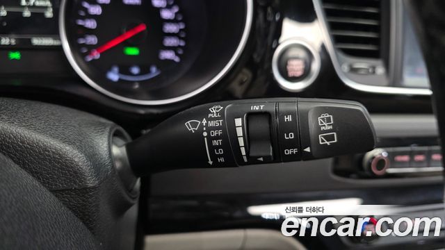 Kia Carnival 9-seater Noblesse 2015 — фото 29