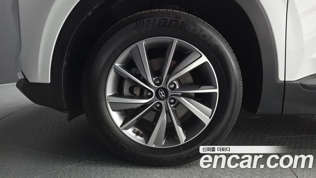 Hyundai Santa Fe (TM) Diesel 2.0 2WD Premium 2019 — фото 5