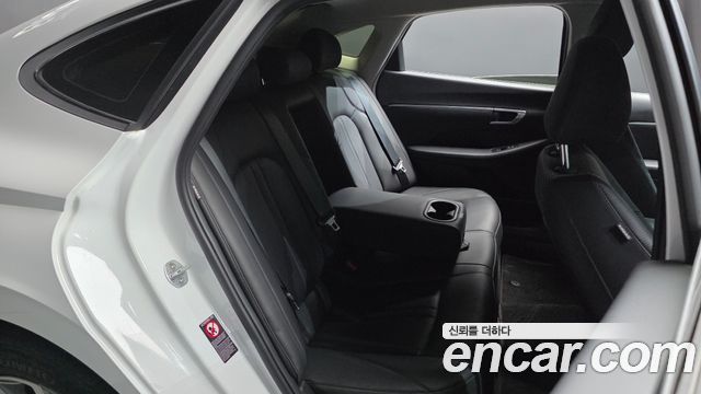 Hyundai Sonata (DN8) 2.0 Premium 2021 — фото 11