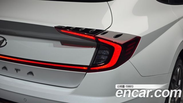 Hyundai Sonata (DN8) 2.0 Premium 2021 — фото 23