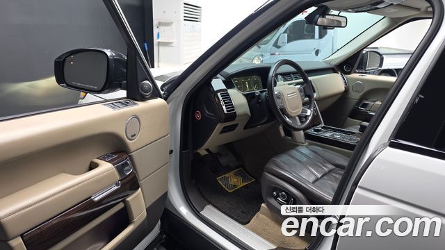 Land Rover Range Rover (IV) 4.4 SDV8 Vogue SE DIESEL 2016 — фото 10