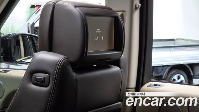 Land Rover Range Rover (IV) 4.4 SDV8 Vogue SE DIESEL 2016 — фото 16