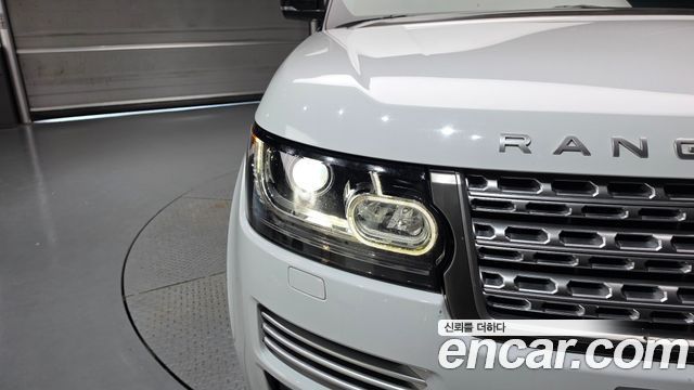 Land Rover Range Rover (IV) 4.4 SDV8 Vogue SE DIESEL 2016 — фото 22