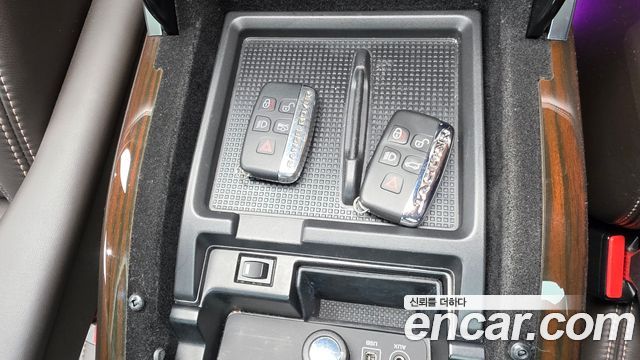 Land Rover Range Rover (IV) 4.4 SDV8 Vogue SE DIESEL 2016 — фото 27