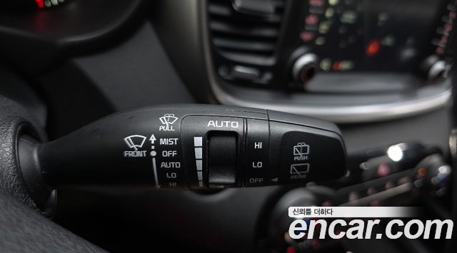 Kia Sorento Diesel 2.2 2WD Noblesse Special 2015 — фото 16