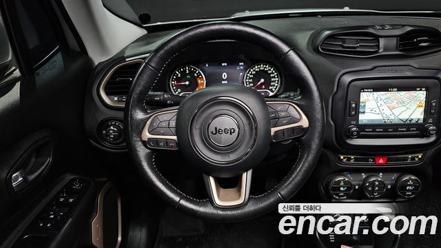 Jeep Renegade 2.0 Diesel Limited AWD 2017 — фото 13