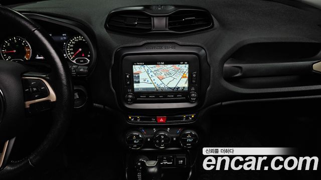 Jeep Renegade 2.0 Diesel Limited AWD 2017 — фото 14